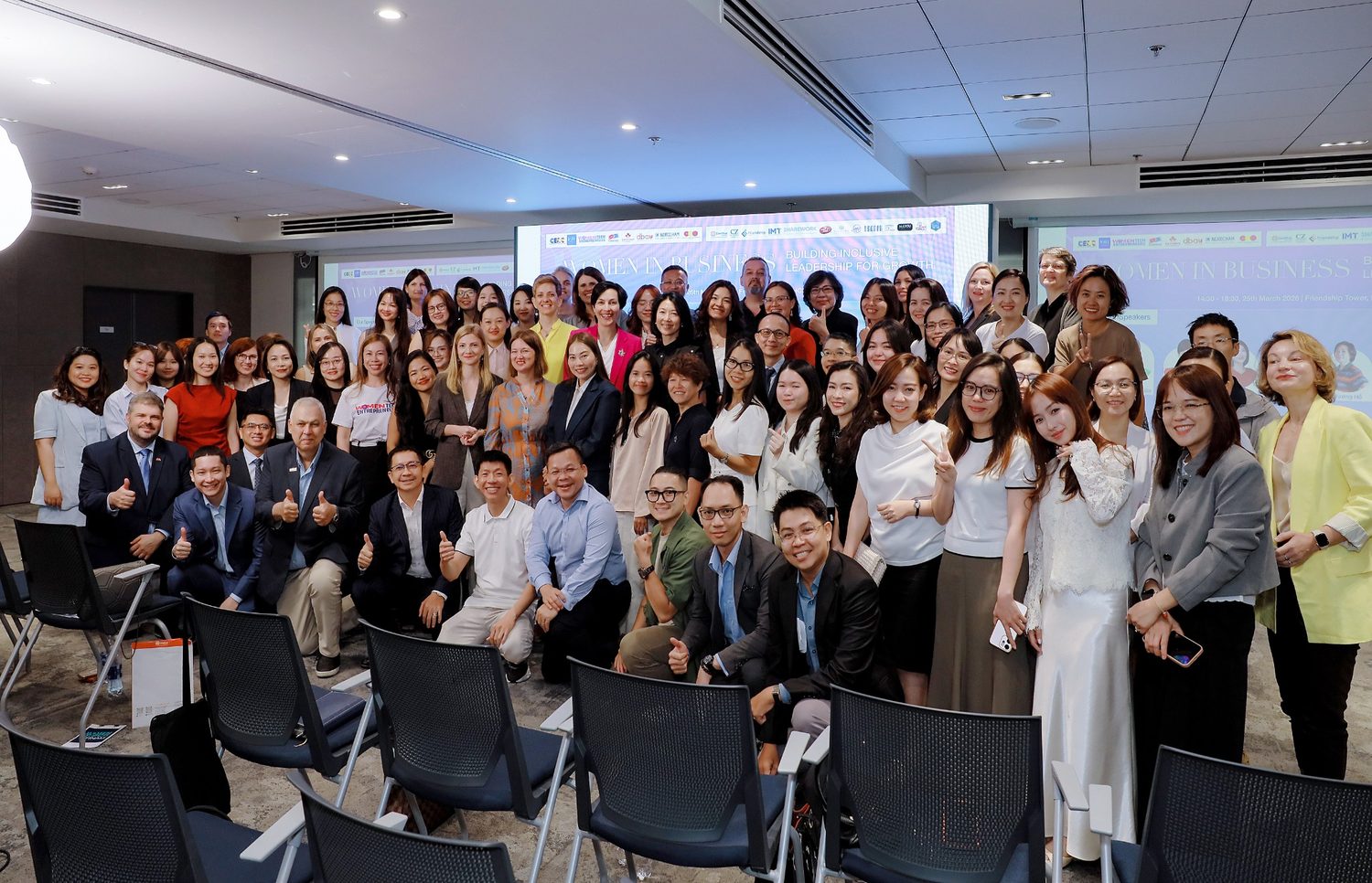 Summit attendees group photo